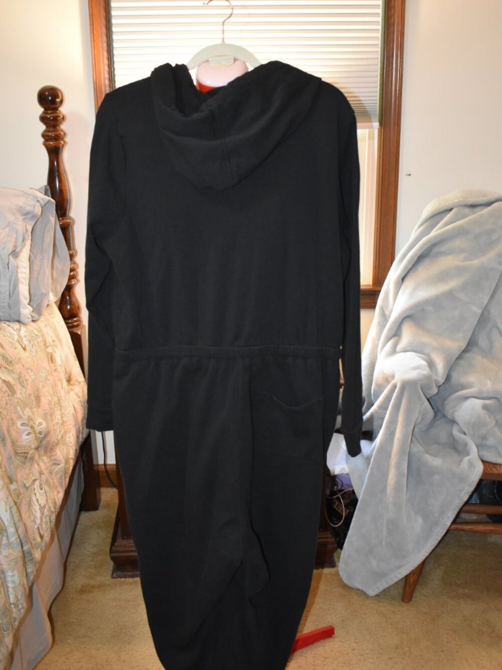 jumpsuit - Picture 7 of 9
